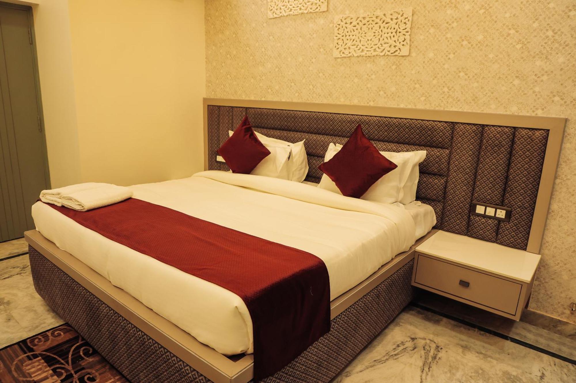 Anirudh Homestay Agra  Exterior photo